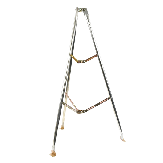 Montaje de tripie para exterior, altura total del tripie 1.52 m. Compatible con mástiles de hasta 3 m de largo 1 1/4 a 2" de diámetro