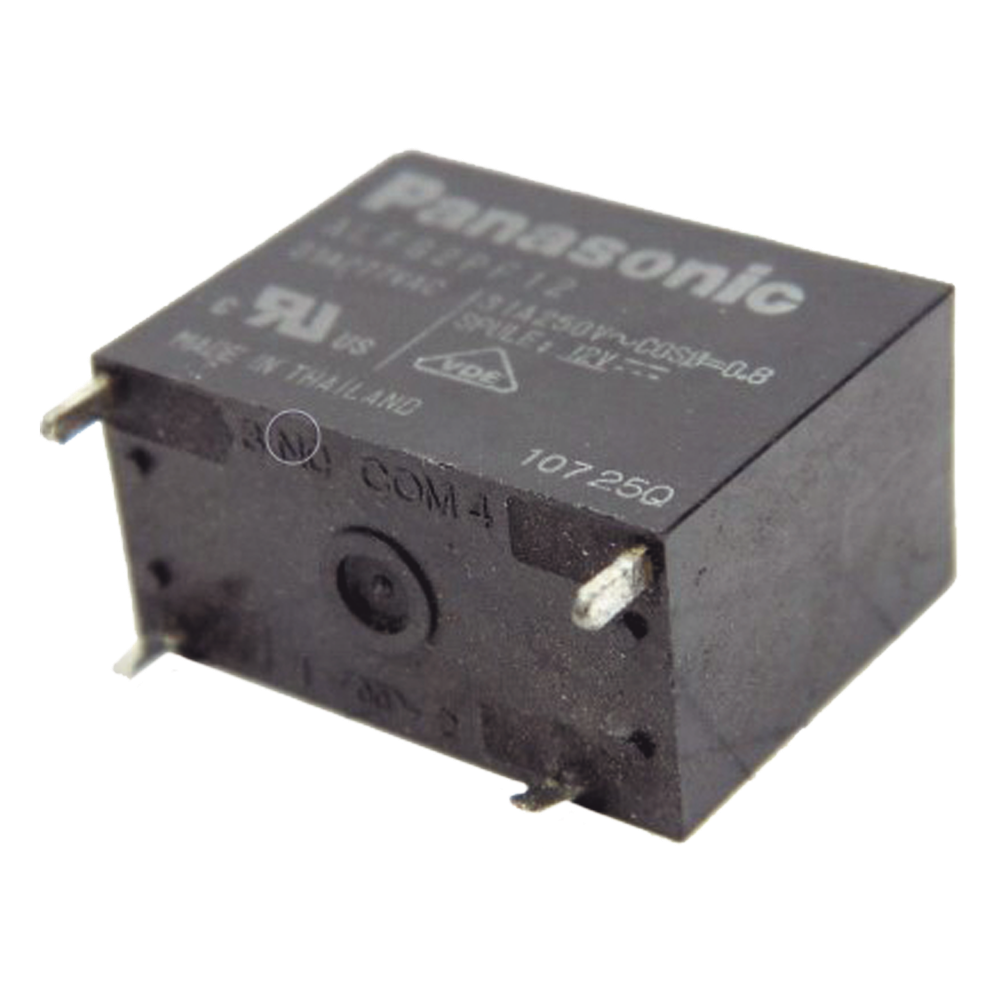 Relevador de 4 pines para tarjetas impresas Through-Hole de 12 Vcc, 31 Amp.