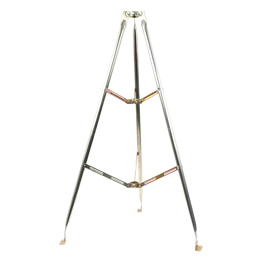 Montaje de tripie para exterior, altura total del tripie 1.52 m. Compatible con mástiles de hasta 3 m de largo 1 1/4 a 2" de diámetro