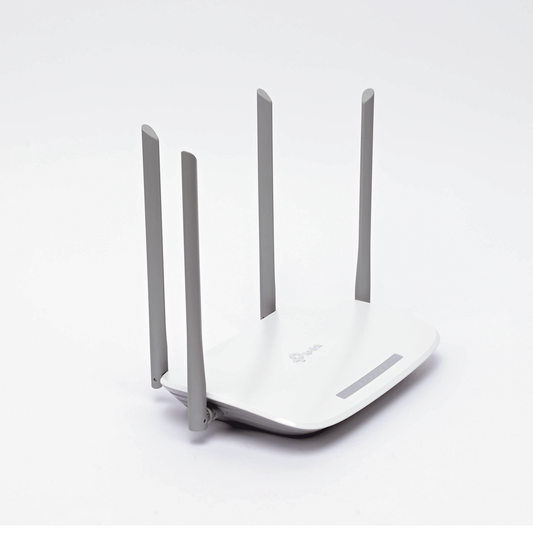 Router Inalámbrico ISP / Doble Banda AC1200 / 4 Antenas Externas / 3 Puertos LAN 10/100/1000 Mbps / 1 Puerto WAN 10/100/1000 Mbps / Compatible con AgiNet Config - AgiNet ACS (herramienta gestión)