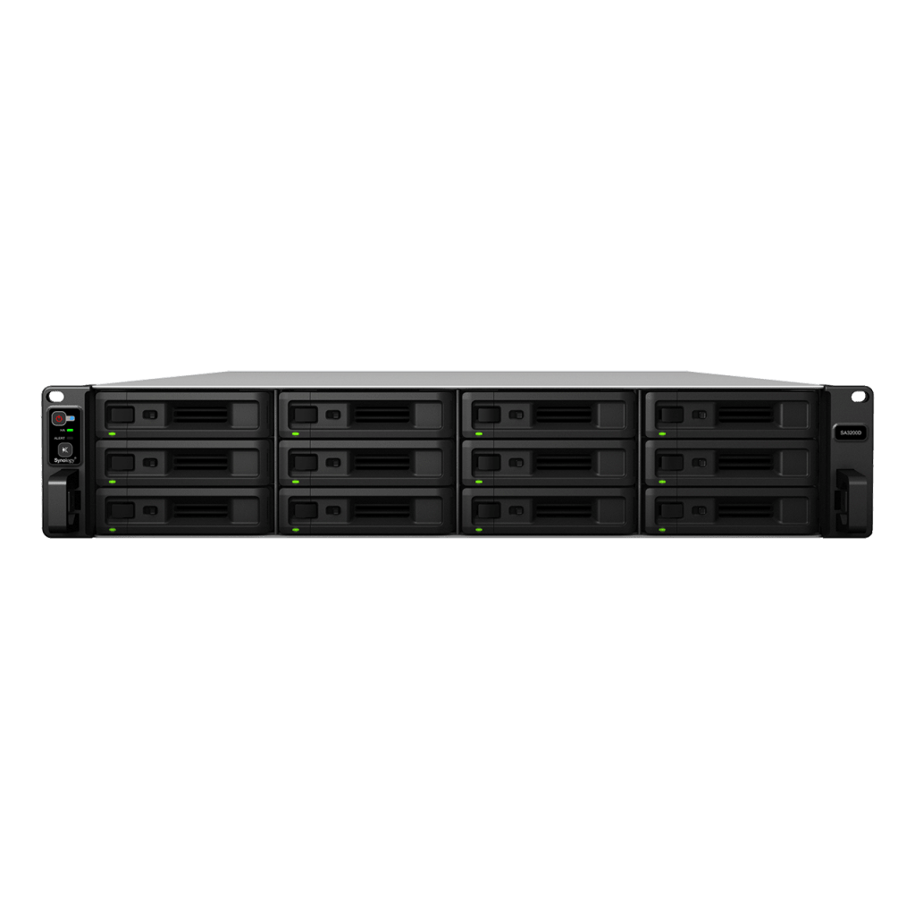 Sistema de Almacenamiento de Alta Escalabilidad Synology SA3200D | Arquitectura de Controlador Dual Activo-Pasivo | Capacidad Bruta de 576 TB | 12 Ranuras SAS | Compatibilidad con Virtualización | Protección de Carga de Trabajo sin Licencia
