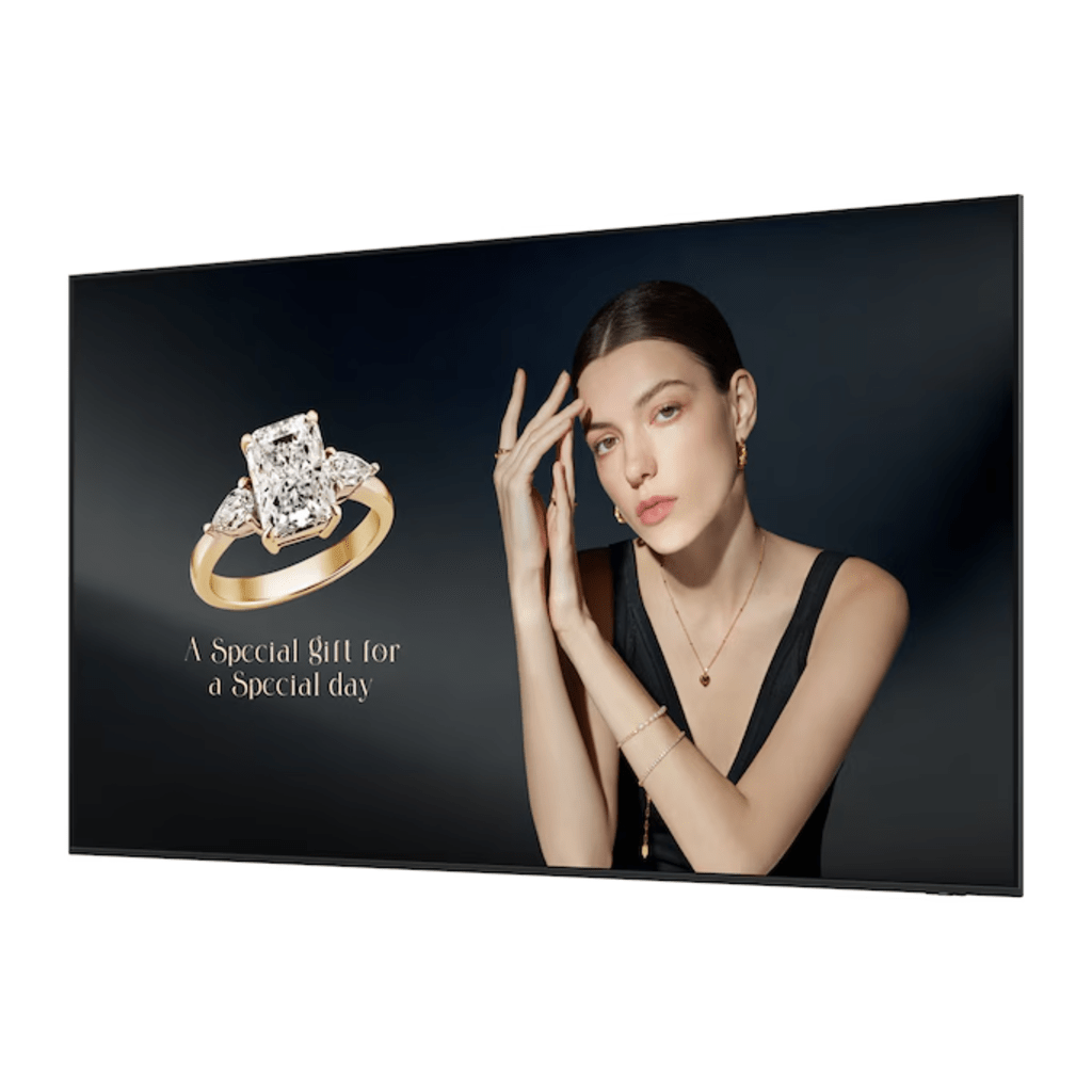 Pantalla Profesional Neo QLED 115" Resolucion 4K / Panel VA / Brillo 1,000 nit / Dimensiones 2.56m largo x 1.46 m de alto / Uso 24/7 / HDMI 2.1 / DisplayPort 1.4 / WiFi-Bluetooth / compatible con VXT