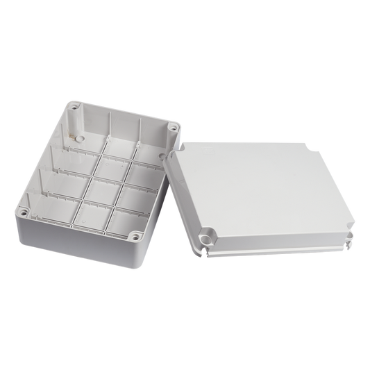 Gabinete de Plástico IP55 (190 X 240 X 95 mm). Protección EMI. Para Instalaciones Comerciales, Residenciales e Industriales. Incluye Tornillería para su Tapa.