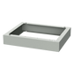 Base de Piso (Zocalo) de Aluminio para Gabinetes ComLine OSP de Medidas 700x600 mm, Color Gris