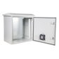 Kit Gabinete Ventilado de Acero, Rack 19" 11U, IP55 Uso en Exterior (593 x 609 x 399 mm) con Placa Trasera Interior Metálica y Compuerta Inferior Atornillable. Incluye Ventilador, Ventilas, filtros, Terminal de Tierra Física.