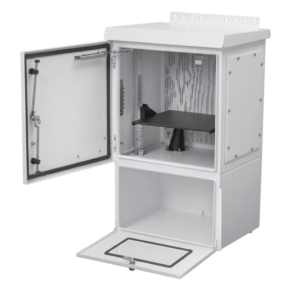 Gabinete Para Exterior OSP ComLine de 18 UR con espacio para Baterías, 700 mm de Ancho, 600 mm de Profundidad De Aluminio, Color Gris Claro Con Protección NEMA 4/12/4X/3/3R; IP66