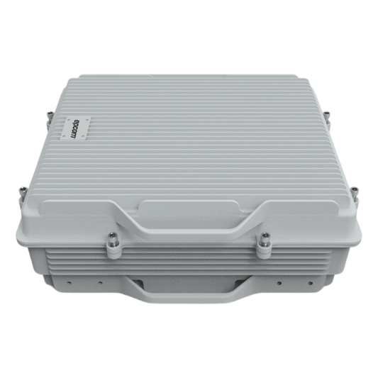 (HASTA 3 KILÓMETROS) Amplificador de Señal Celular TRI Banda / 2G, 3G, 4G y Llamadas / 20 Watts de Potencia / Ganancia DL 95 dB / Amplía la Cobertura Celular a Área Rural / IP65 Exterior