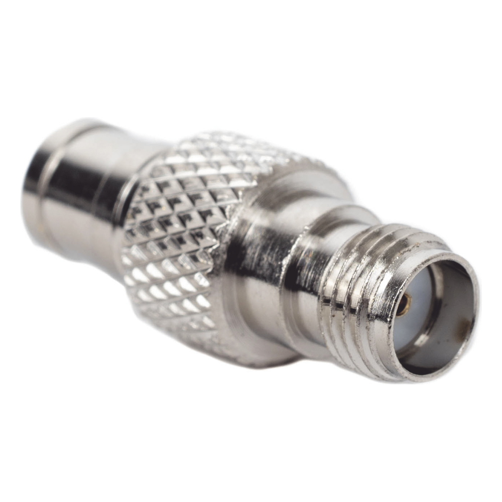 Adaptador en linea de conector SMA Hembra a SMB.