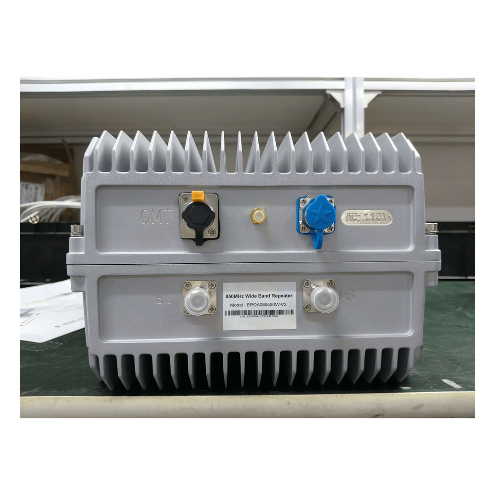 COBERTURA DE HASTA 5 km / Amplificador de Señal Celular / Banda 5, 850 MHz / 20 Watts de Potencia / Banda Ancha Multioperador / Protección Autoexcitación / Monitoreo USB / Gabinete IP65.