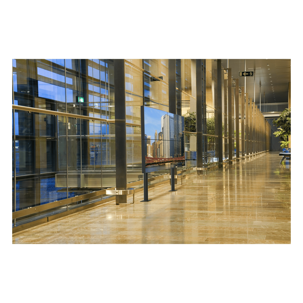Soporte Modular para Video Wall Pedestal 2x2 / Ajuste Micro Sin Herramientas / 8 Puntos de Alineación / Capacidad 500 lb / VESA 200x200 a 600x400 mm / Estructura Aluminio / Gestión Cableado Integrada / Almacenamiento Multimedia
