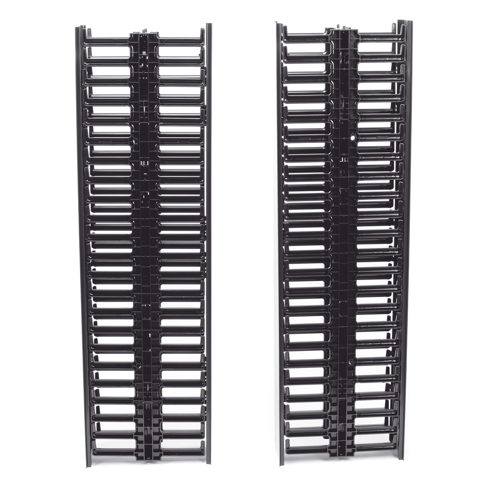 Organizador Vertical NetRunner, Sencillo (Solo Frontal), Para Rack Abierto de 45 Unidades, 4.9in de Ancho, Color Negro
