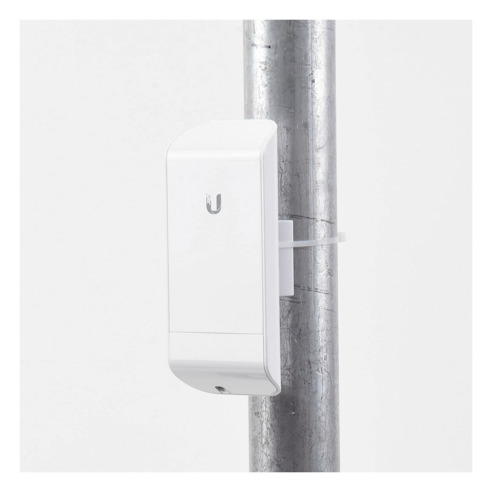 NanoStation airMAX locoM2 CPE, hasta 150 Mbps, frecuencia 2 GHz (2412-2462 MHz) con antena integrada de 8 dBi