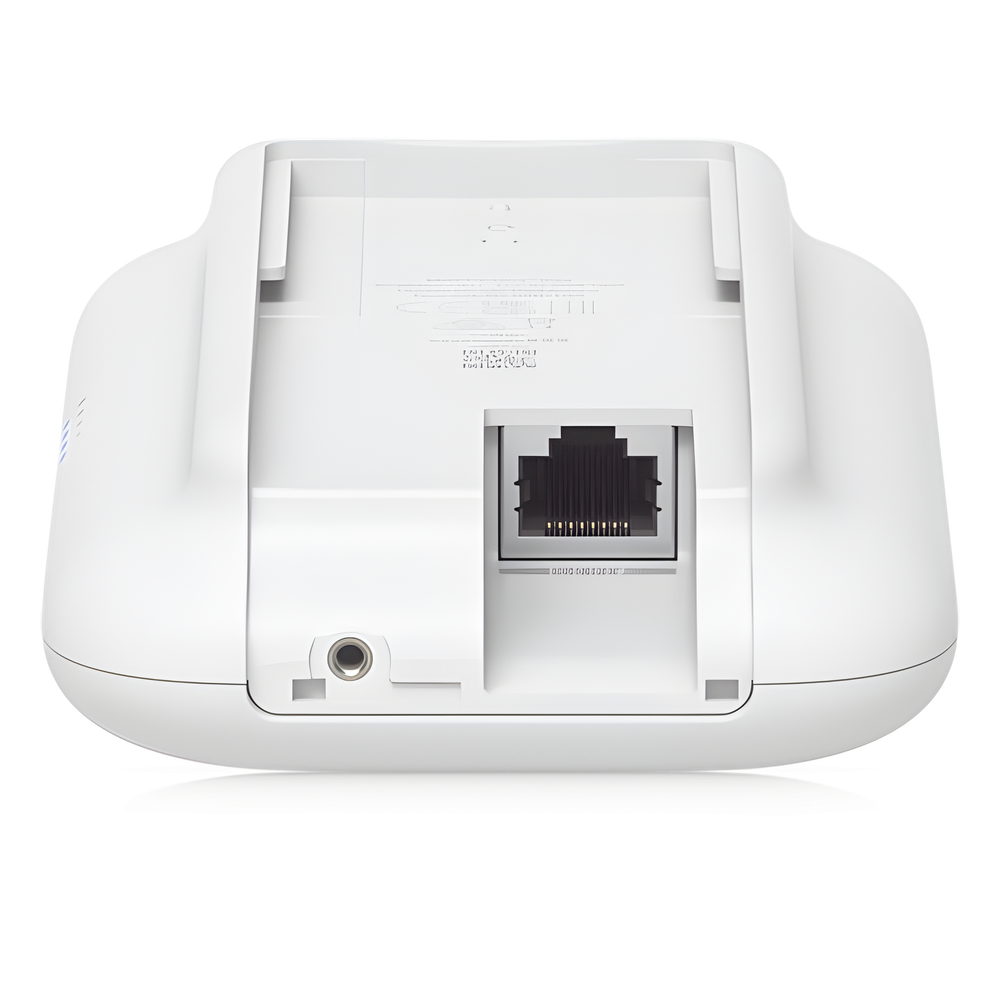Access Point UniFi UK Ultra Navaja Suiza WiFi 5, MU-MIMO 2x2, instalación flexible, antena sectorial integrada, (2) conectores RP-SMA para antenas omnidireccionales externas, para interior o exterior (IPX6)