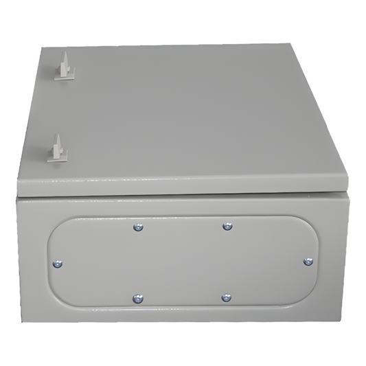 Gabinete de Acero IP66 Uso en Intemperie (500 x 700 x 250 mm) con Placa Trasera Interior Metálica y Compuerta Inferior Atornillable (Incluye Chapa y Llave T).