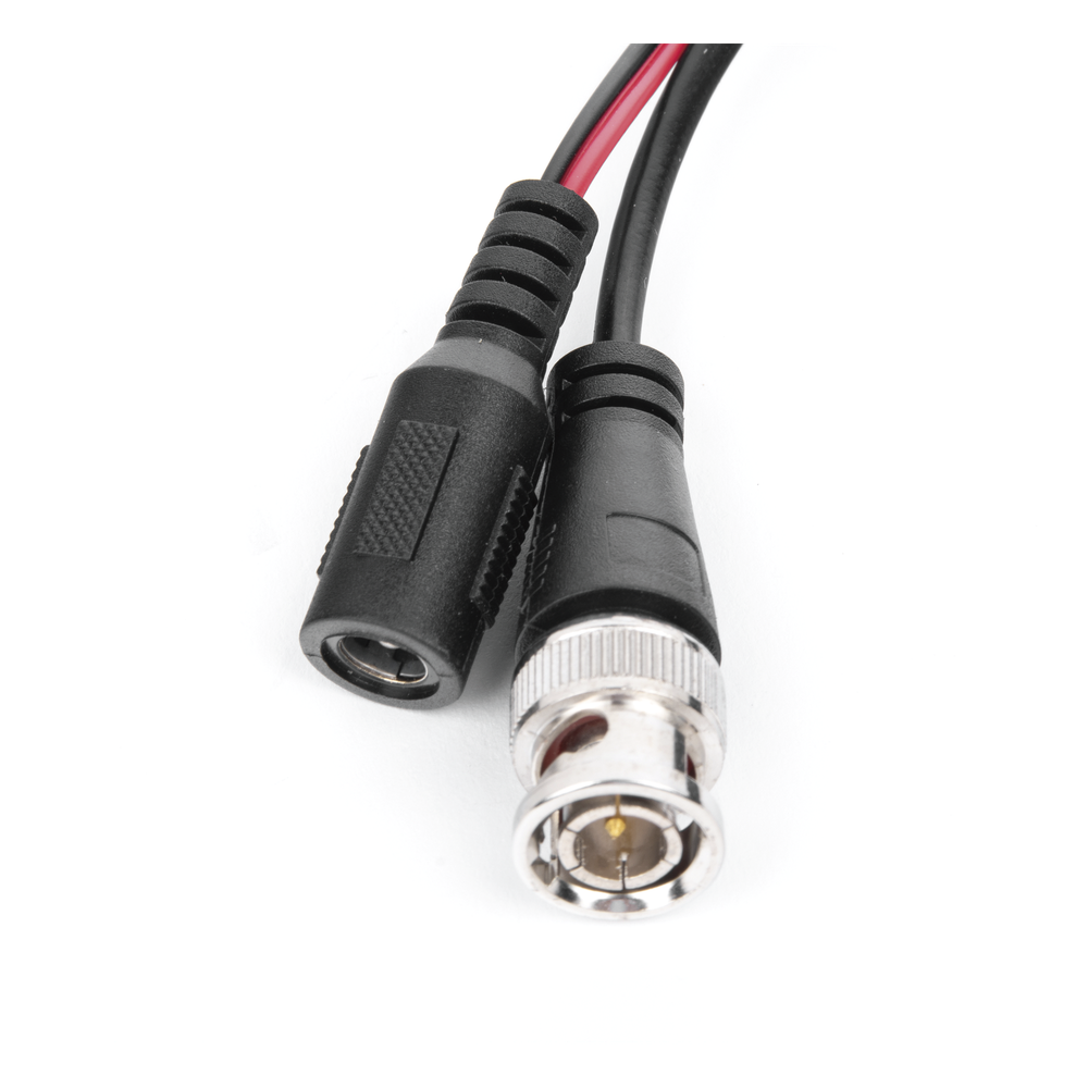 Kit de transceptores activos con conector para alimentación (12V/24Vcc/AC) TurboHD para aplicaciones de video por UTP Cat5e/6 en HD. Distancia de hasta 150 m en 4K