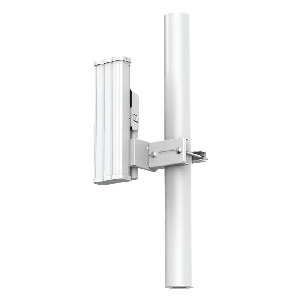Antena Sectorial AirMetro / 120° 16 dBi / 5 GHz (5150-5850 MHz) / MIMO 2x2 Slant 45° / Enlaces Multipunto / Alcance 5 km (3.1 mi) / IP55 -40°C a +80°C / Conectores SMA Hembra Inverso