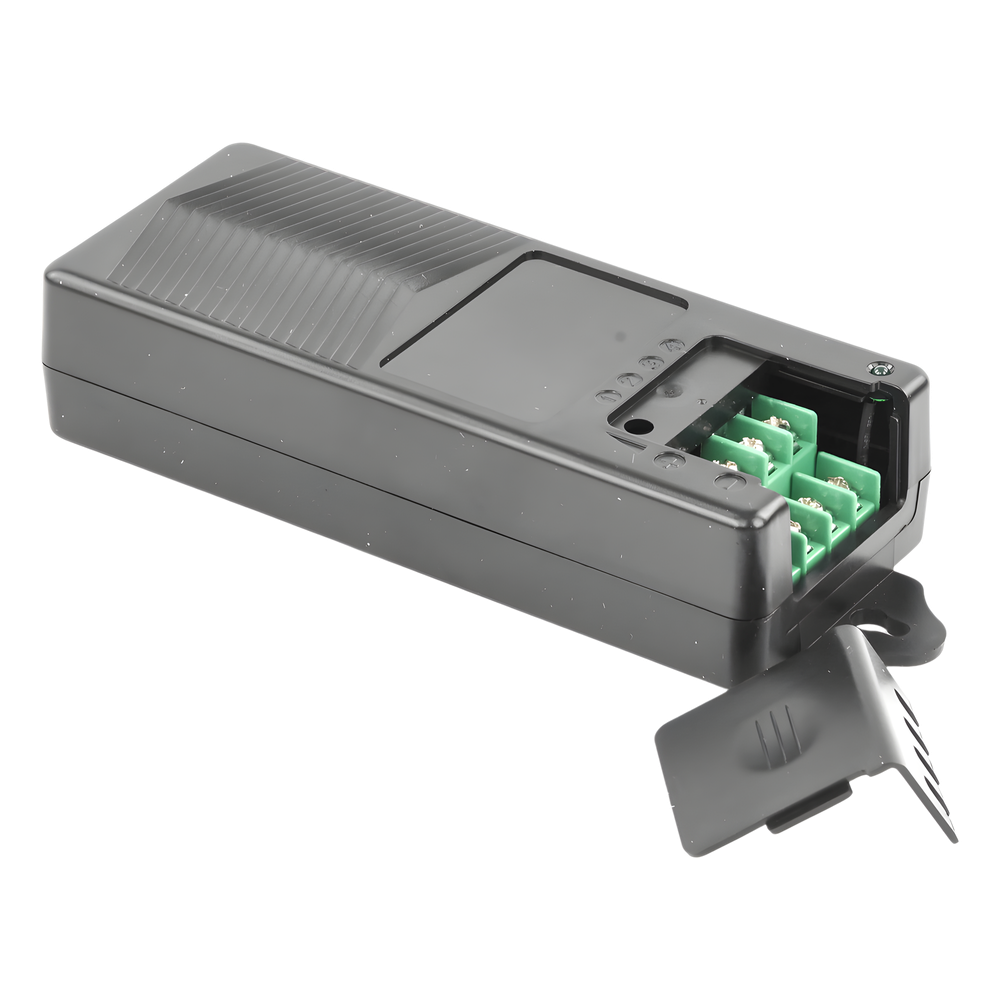 Fuente de Poder de 4 Salidas de 11 - 15 Vcc / 5 Amper /  Voltaje de Entrada 110- 240 Vac / Fusible Termico PTC Integrado para Protección / Salida de Voltaje Inteligente hasta 3 Amper por Salida