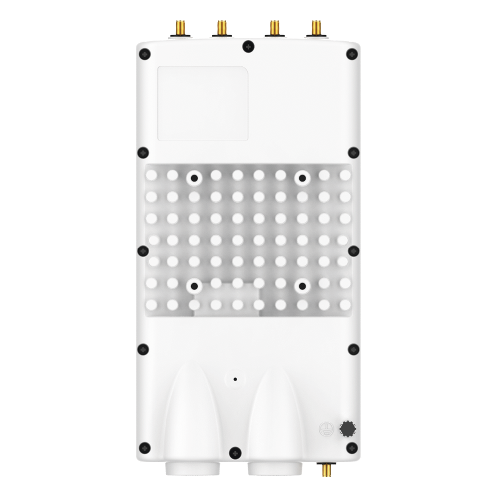 4 Gbps agregados / Estación base ePMP4600 / Wi-Fi 6e (802.11ax) / 5725 - 7125 MHz / hasta 120 suscriptores / sincronización GPS / Ideal para soluciones PTMP / C060940A121C. Velocidad Fibra -óptica /
