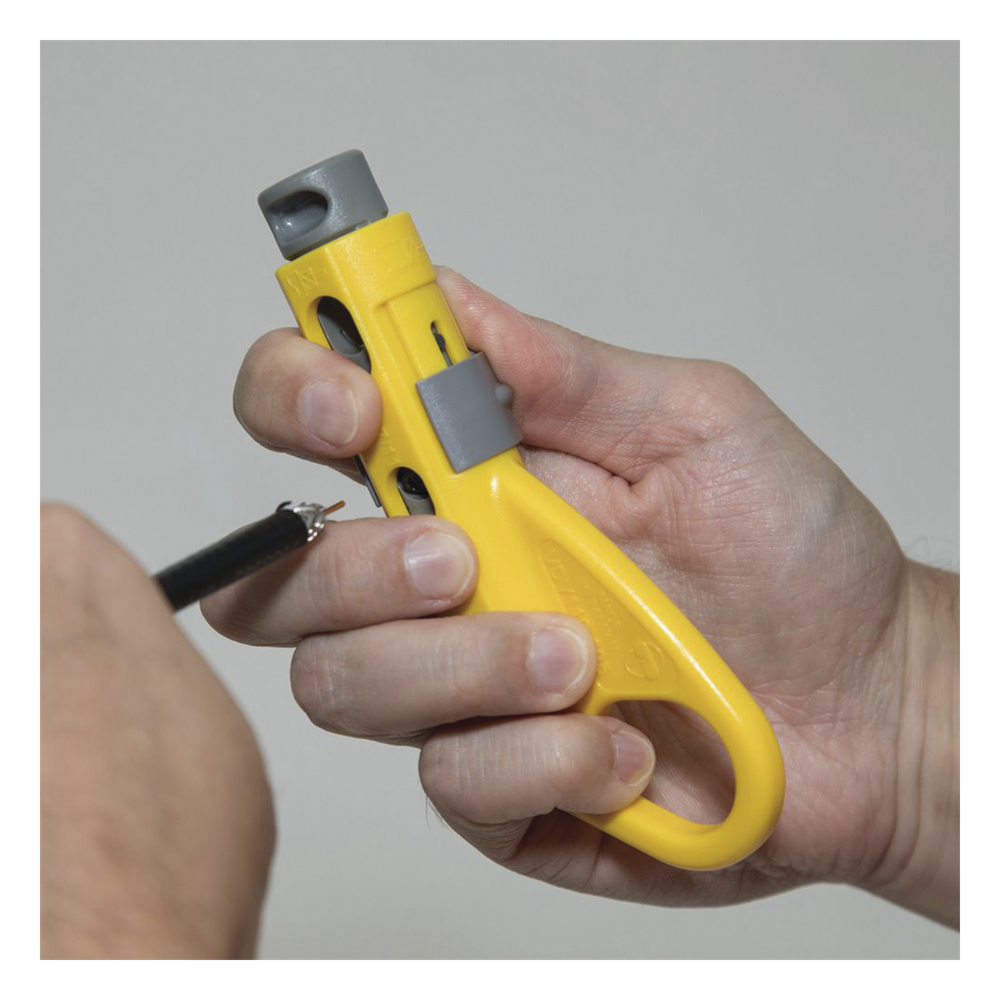 Pelacables Radial de Cables Coaxiales.