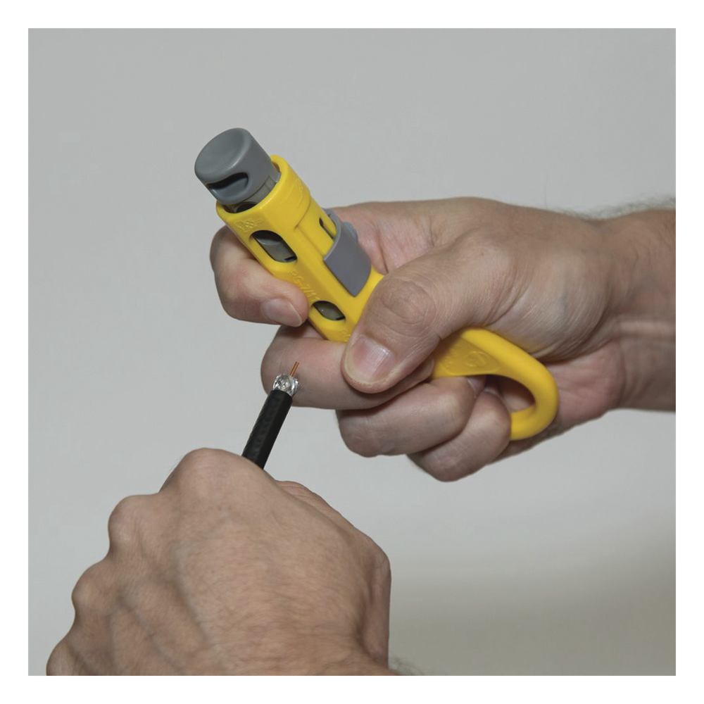 Pelacables Radial de Cables Coaxiales.
